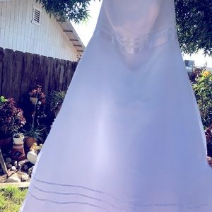 NWOT David’s Bridal strapless dress